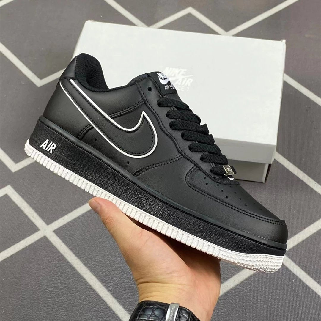 Pre-Owned Nike Air Force 1 Low – Black & White