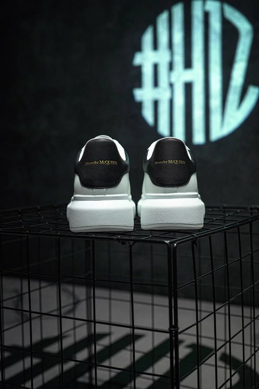 Pre-Owned Alexander McQueen Oversized Sneakers – White – Size 11